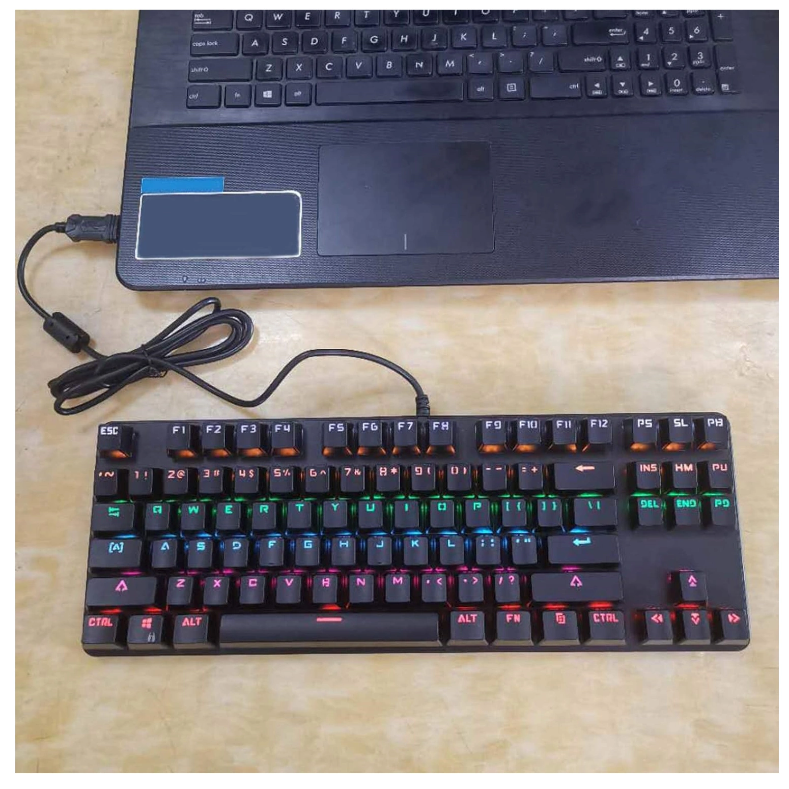 Clavier Gamer Filaire – HMTE Mécanique 87 Touches, Rétroéclairage RGB – Image 2